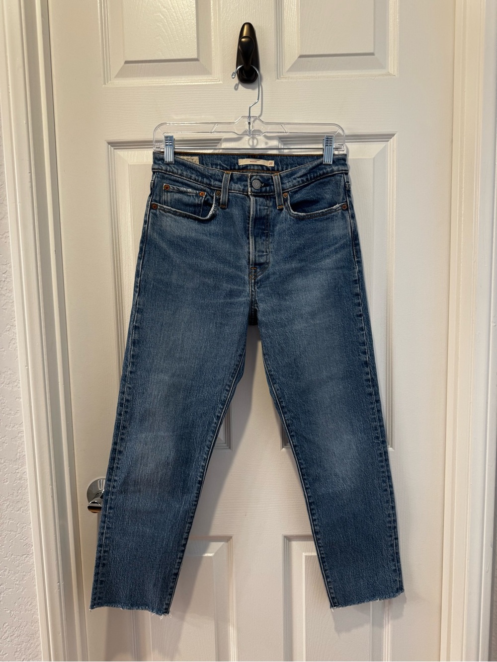 Levi's Premium Wedgie Icon High Rise Leg Medium Wash Ankle Jeans Sz 27 - Picture 3 of 10
